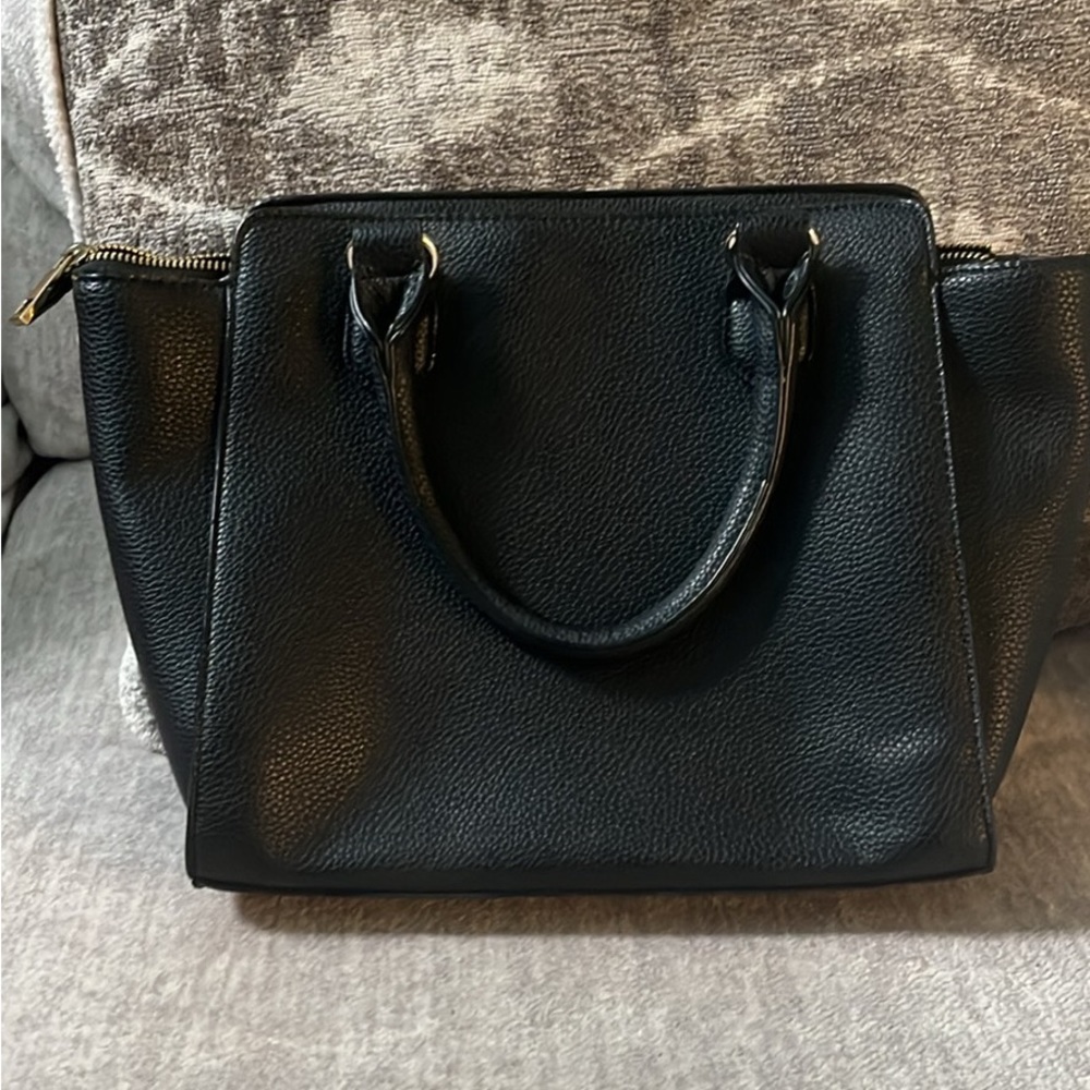 NWT Black Forever 21 Handbag